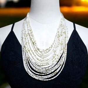 🆕️Boho Chic ✨🌿Trendy Multi-Layer White and Golden Beads Spring Necklace 🤍💛